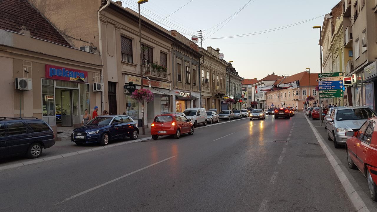 Centar Lux Vrsac Apartment Exterior photo